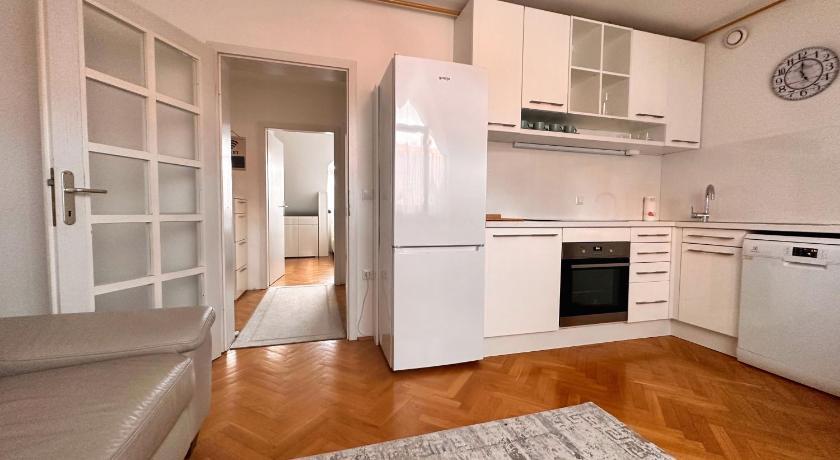 Charming City Loft Apartment 류블랴나 외부 사진